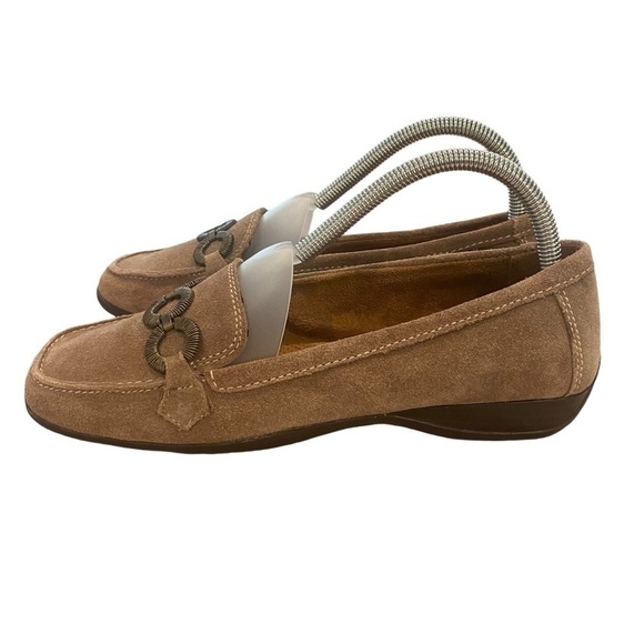 Naturalizer Women Casper Loafer size 7.5 brown Taupe Suede Slip on Comfort - Picture 1 of 12